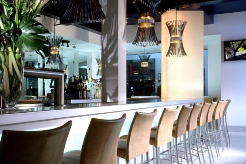 Affinia Manhattan bar
